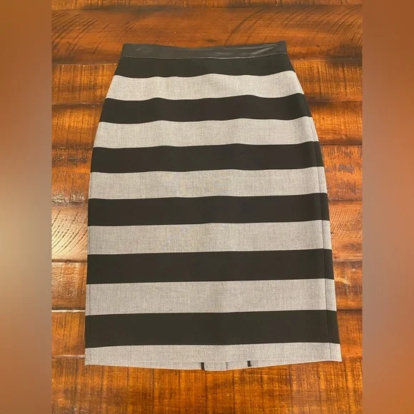 Banana Republic Black and Gray Striped Pencil Skirt - Picture 1 of 8